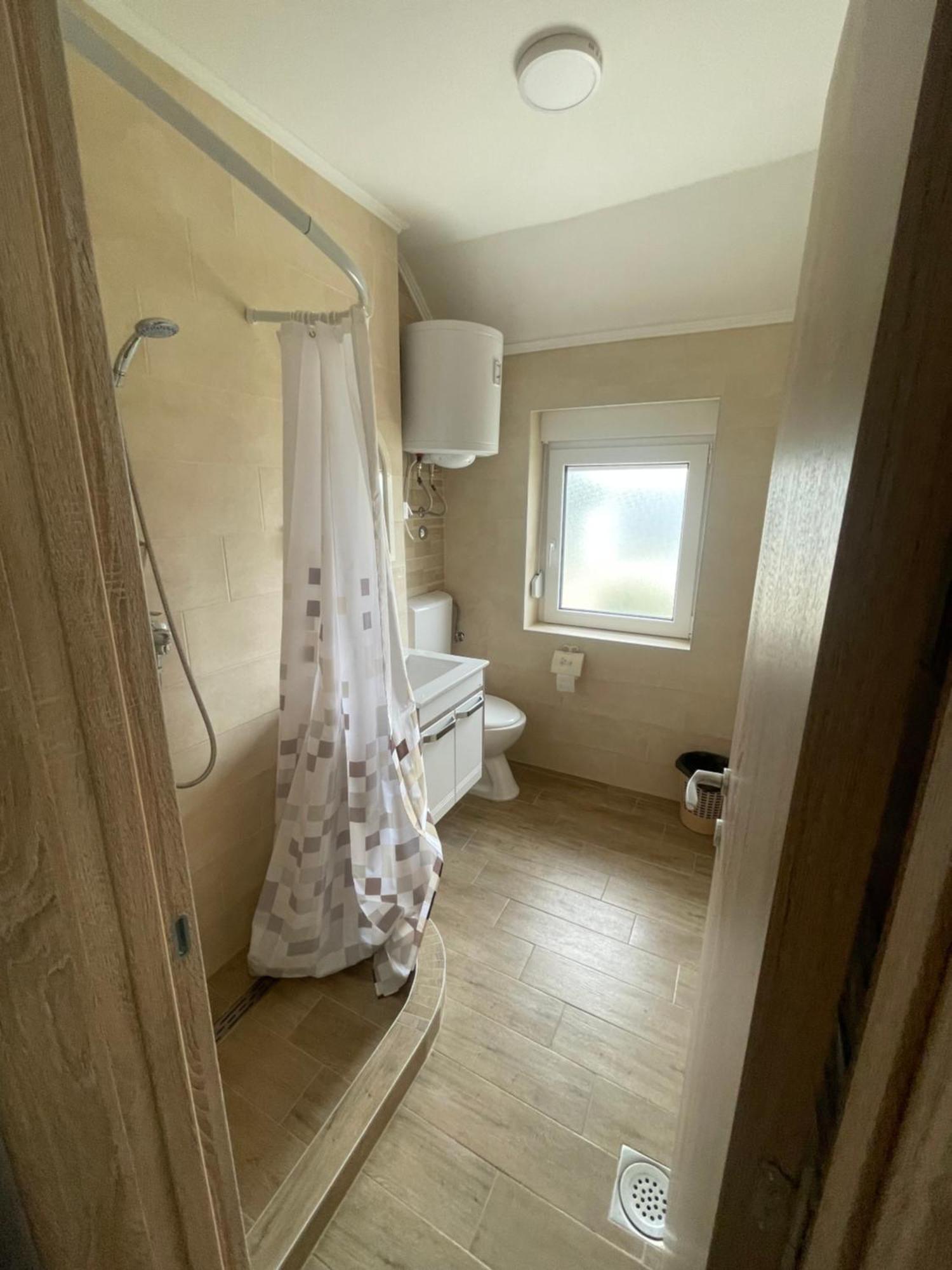 Zuta Osa Hotel Bela Crkva  Luaran gambar